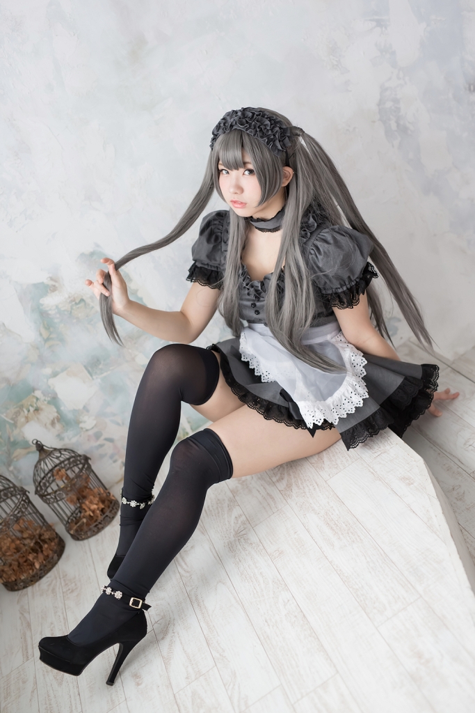 Rabbit play pictorial - black maid(63)